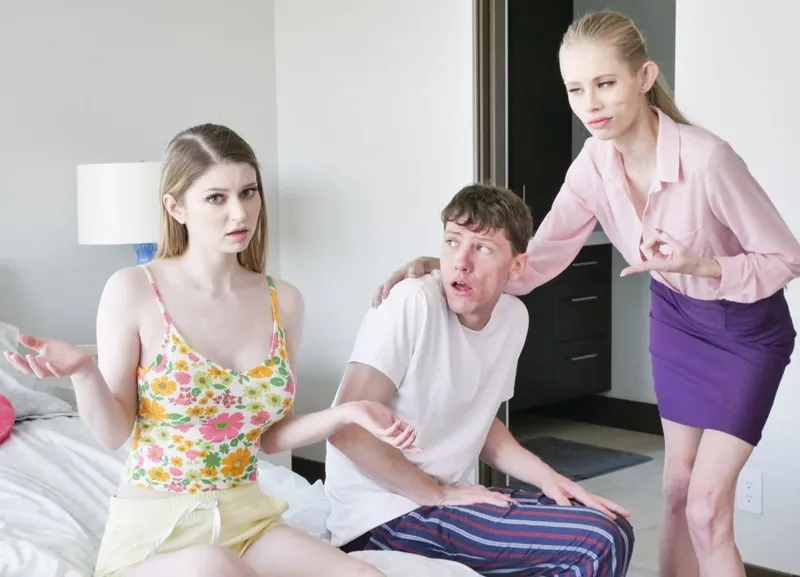 Mẹ kế bắt con gái riêng của người chồng đụ với cậu con trai